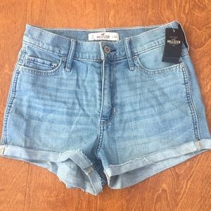 Hollister High Rise Jean Shorts Size 0 BNWT